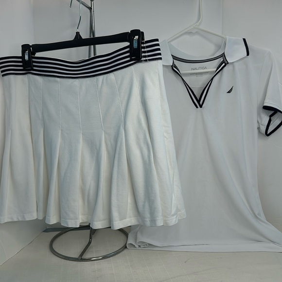 Nautica Polo top and pleated tennis Skirt set - Picture 3 of 14